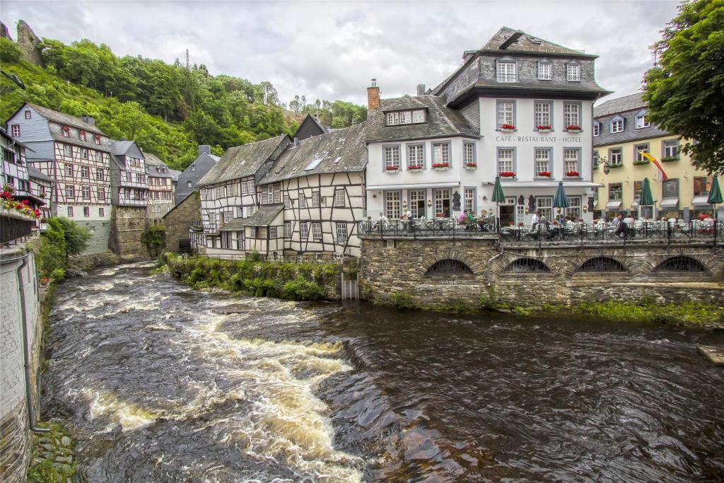 Hotel De Lange Man Monschau Eifel Exterior photo